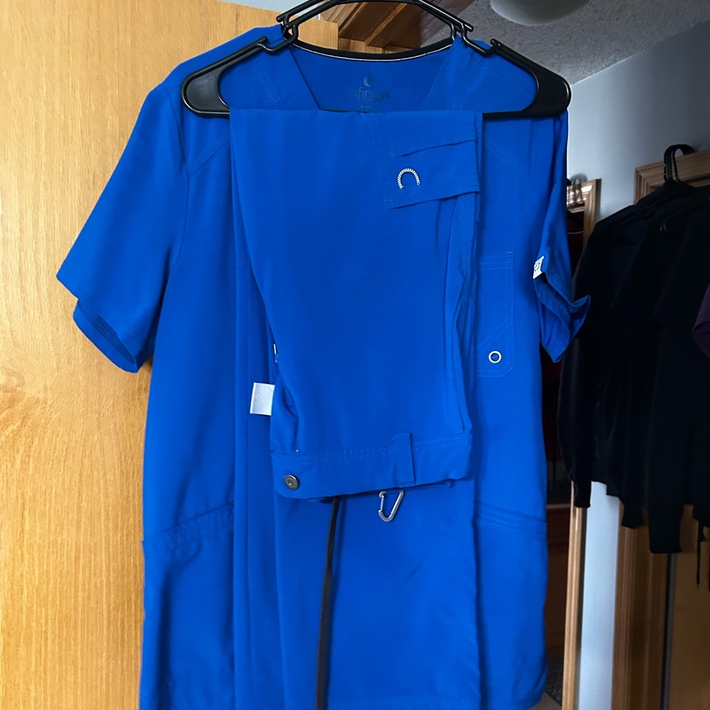 Cherokee infinity scrubs - various colors